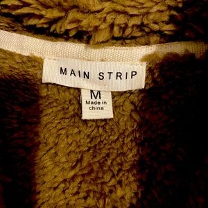 Soft Chenille blend. Brown, cream w/ grey accent. Size M